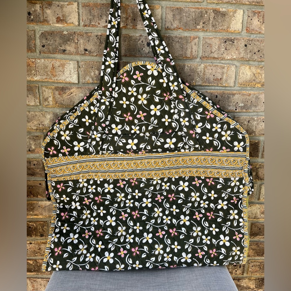 Like New💚Travelon Garmet Bag with Interior Pockets for Storage